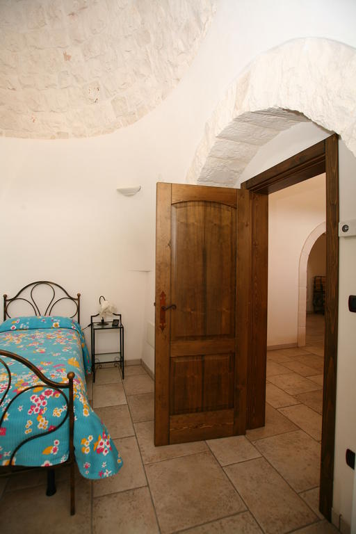 Trulli Convertini Locorotondo Extérieur photo